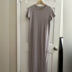 Ribbed pale purple maxi dress with slit size medium
